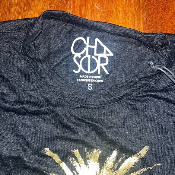 Chaser Black and Gold Pineapple tee Size Small Women’s - Picture 5 of 5